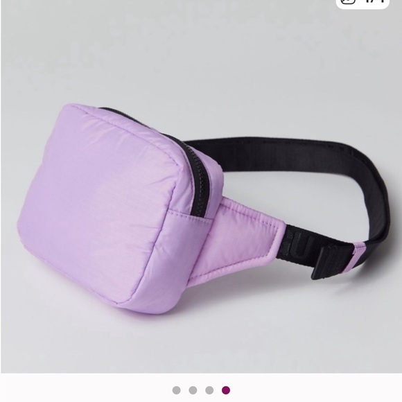 BAGGU Lilac Crossbody Bag - Picture 6 of 9